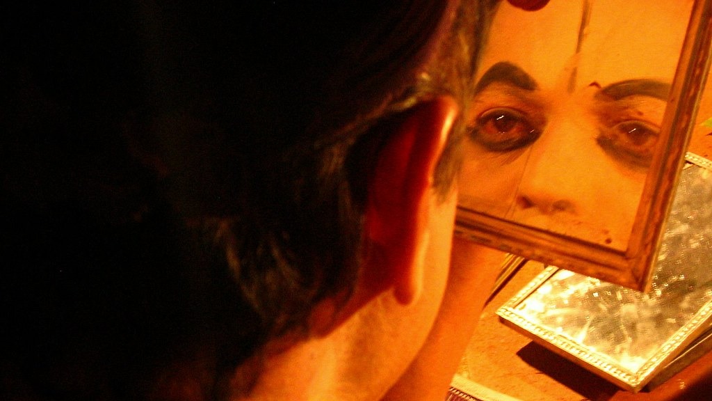 你以为的我根本不是你